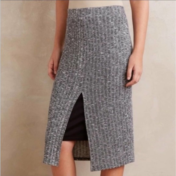 Anthropologie Dresses & Skirts - Anthropologie dolan gray pencil skirt size large